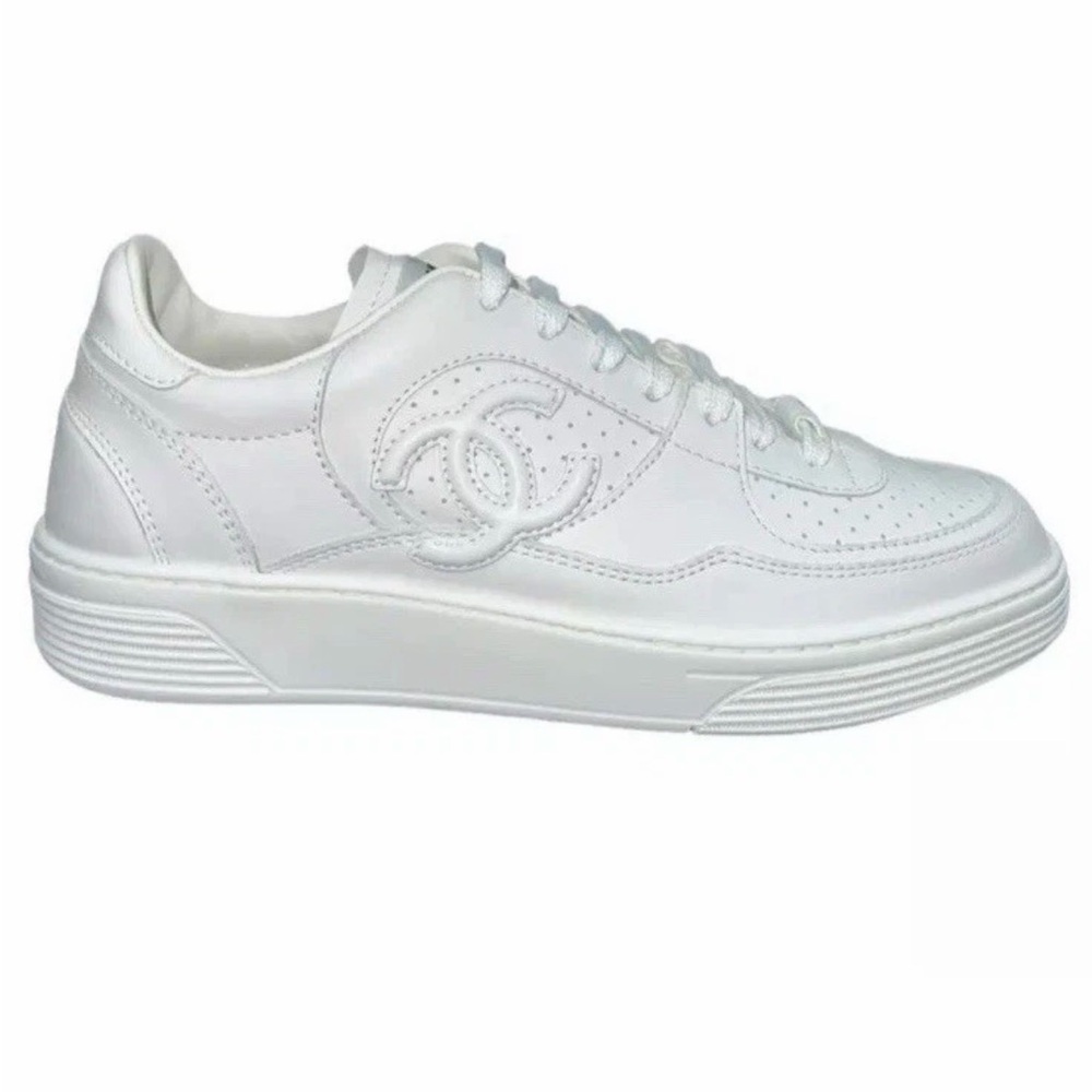 CHANEL Classic White Sneakers for Women - Picture 4 of 4